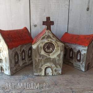 handmade ceramika kościółek 3 - nawowy