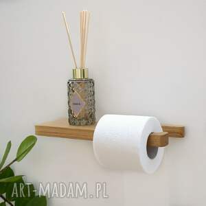 Minimalistyczny uchwyt dębowy na papier toaletowy z półką
