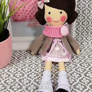 malowana lala małgorzata z wełnianym szalikiem lalka zabawka, przytulanka