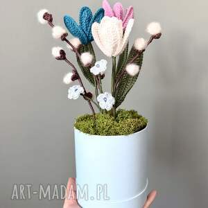 Prezent Tulipany, Bazie i Niezapominajki - bukiet kwiatów na szydełku