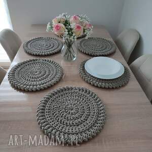 Komplet podkładek szydełkowych pod talerze ze sznurka 6szt 32cm