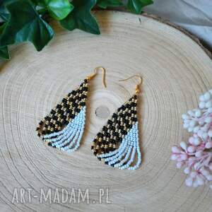 eleganckie kolczyki z drobnych koralików