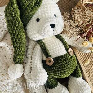 w czapeczce, misio, miś na szydełku