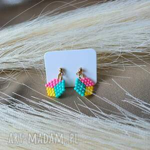 kolczyki z koralików w żywych kolorach, upominek dla żony, prezent