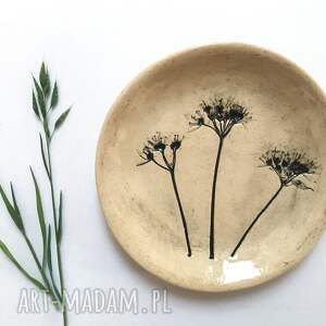 ręcznie zrobione ceramika talerzyk roślinny
