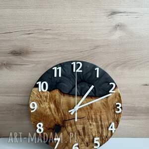 ścienny 30 cm z topoli i czarnej żywicy epoksydowej, zegar