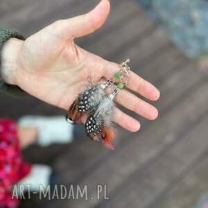 klipsy pióra kolorowe bardzo stylowe zwracają uwagę duże leciutkie cudne