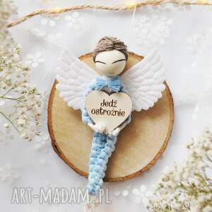 Prezent Zawieszka do samochodu: aniołek Jedź ostrożnie chłopiec