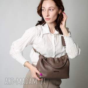 torebka typu cloud midi w kolorze taupe skóra naturalna kobiety