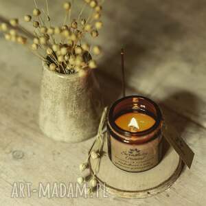handmade świeczniki świeca sojowa o orientalnym zapachu kadzidłowca z nutą cynamonu