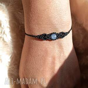 Prezent Ambrozja jadeit w makramie czarna delikatna bransoletka