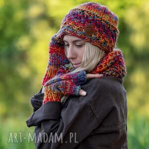 Ręcznie robiona czapka damska handmade na chłodne dni