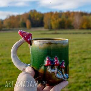 ręcznie zrobione ceramika handmade kubek z muchomorkiem | zielone poszycie | ok 400ml