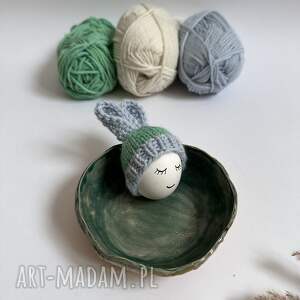 Prezent Czapeczka z uszami zająca na jajka wielkanocne - 1 szt