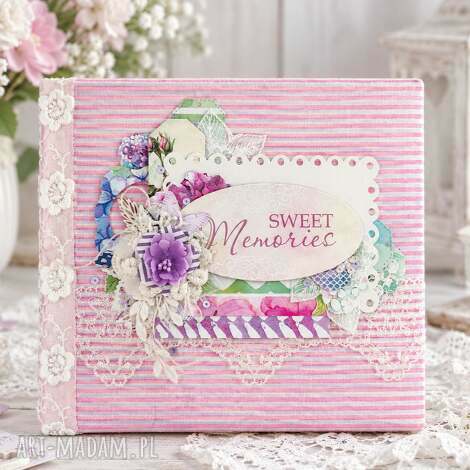 Kolorowy album scrapbooking na zdjęcia - ręcznie robiony