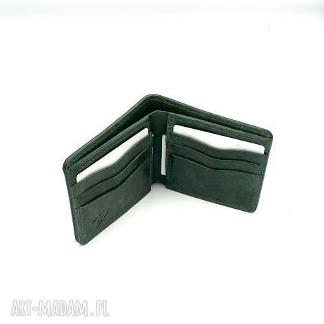 Zielony portfel skórzany na karty - ręcznie szyty vintage 9,5 x 11,5 cm