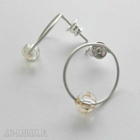 OKRĄG kolczyki z matowego srebra i Swarovski Elements (6 mm) - na sztyftach