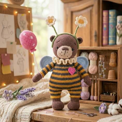 Miś Pszczółka - ręcznie wykonana maskotka amigurumi na szydełku