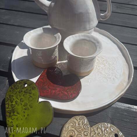 Komplet do kawy i herbaty: dzbanek, kubki i patera beżowo-biała (handmade)