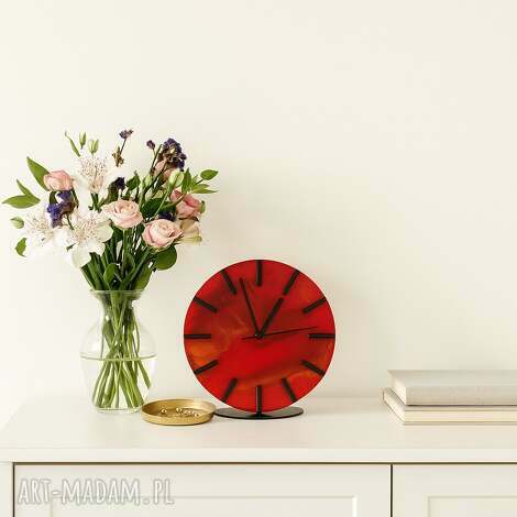 czerwony zegar z żywicy epoksydowej 20 cm - ręcznie robiony, złotym połyskiem