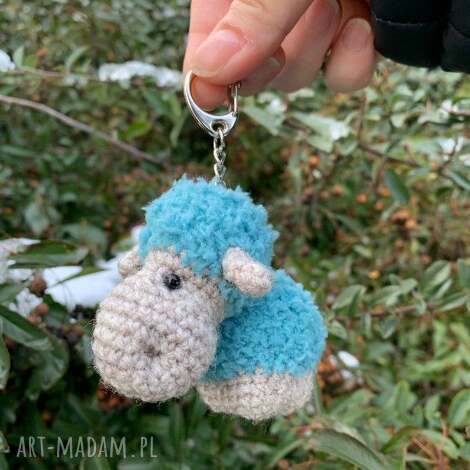 niebieska owieczka - brelok, zawieszka do plecaka, owca, upominek drobny