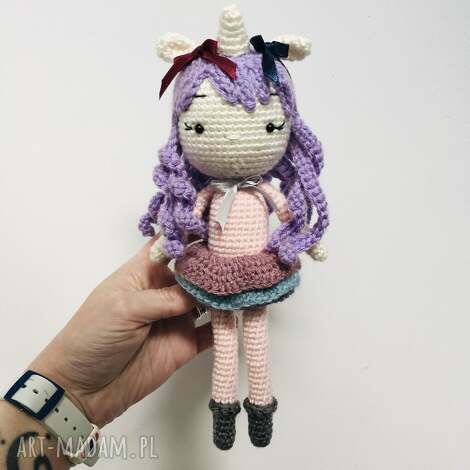 lalka jednorożec maskotka szydełkowa