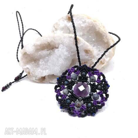 Naszyjnik choker pentagram w makramie z ametystem i szafirem - kamienie naturalne
