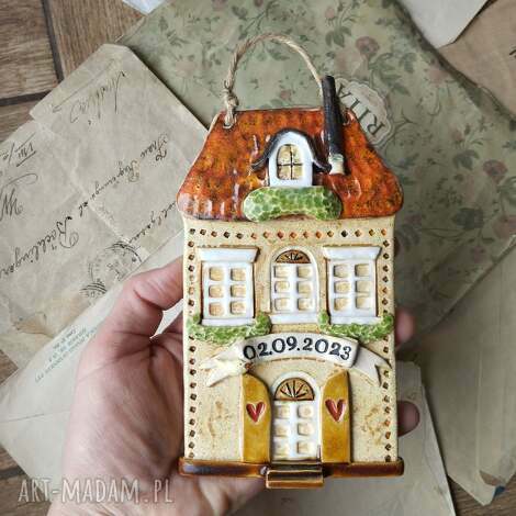 Kamienica z datą - ceramika handmade na ścianę ślub
