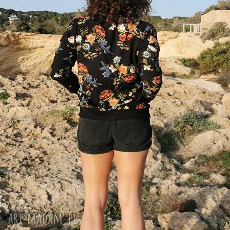 bomberka jaskółki, kwiaty, kurtka, narzutka