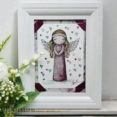 dekoracje kolorowy anioł rysunek piórkiem w białej ramce na prezent