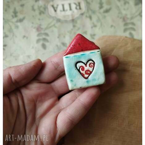 Wylegarnia pomyslow - broszka domek ii, ceramika, serce