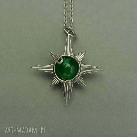 wisiorek róża wiatrów zielony onyks wire wrapping, prezent dla niej