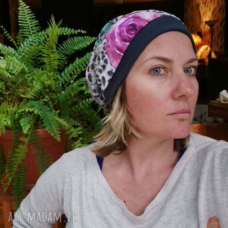 Czapka damska boho z kwiatami - rozmiar uniwersalny (handmade)