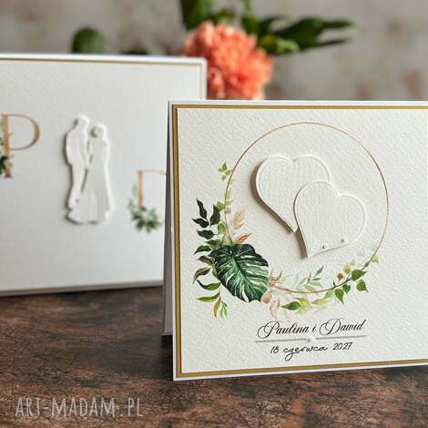 Elegancka kartka ślubna w pudełku z inicjałami Pary Młodej - personalizowana