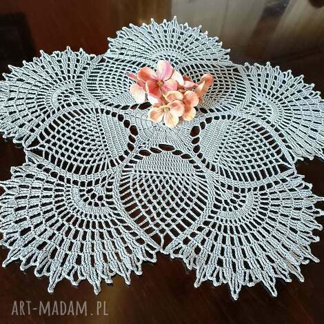 Błękitna serwetka koronkowa 44 cm z kordonka - rękodzieło