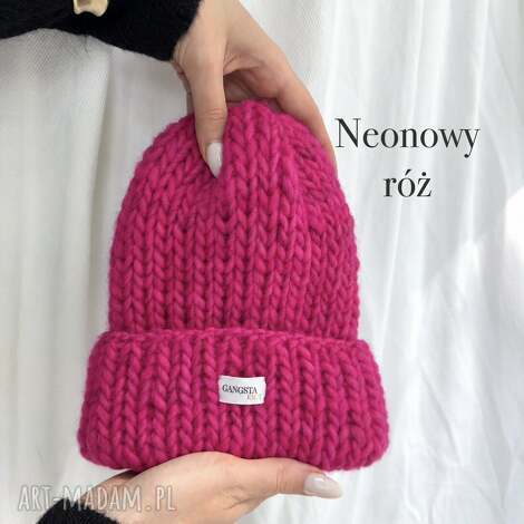 Czapka Lily 100% wełna neonowy róż - ręcznie robiona