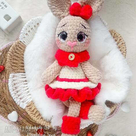 Króliczek na szydełku 38 cm - maskotka na prezent