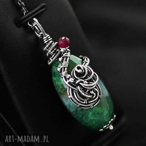 Miętowy naszyjnik wire-wrapping z zielonym agatem i jadeitem