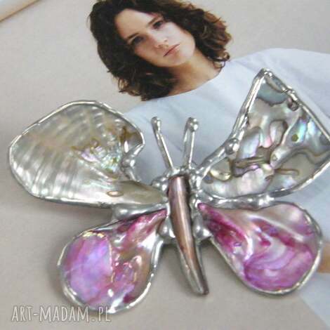 broszka i wisior (2 w 1): motyl z tęczową muszlą, duża broszka motyl