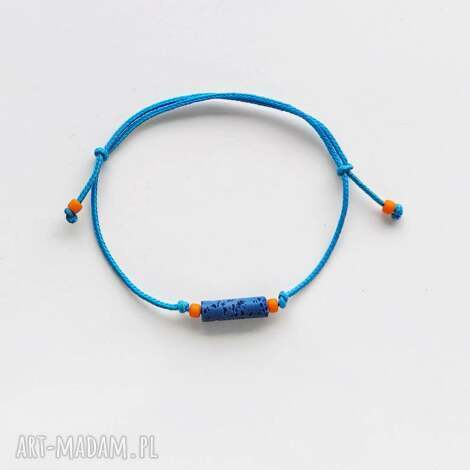 OKRĄG bransoletka regulowana - sznurek, koraliki szklane i lawowa zawieszka (handmade)