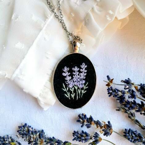 naszyjnik lawendowy wieczór owalny duży 2, kwiaty lata, haftowana biżuteria