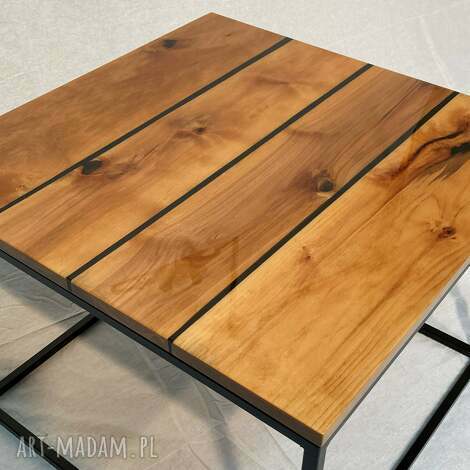 stolik kawowy zalany żywicą, olcha połysk lakier, stelaż