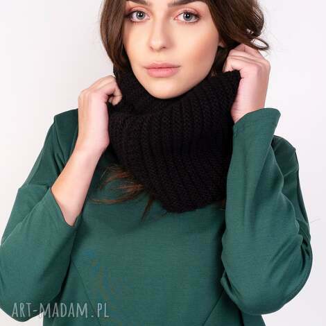 Czarny, ciepły komin prążkowany SZ004 - handmade damski