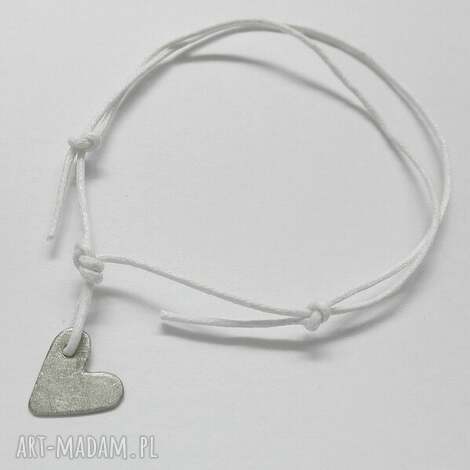 Sznurek serduszko bransoletka z alpaki - biała (handmade) Katarzyna Kaminska