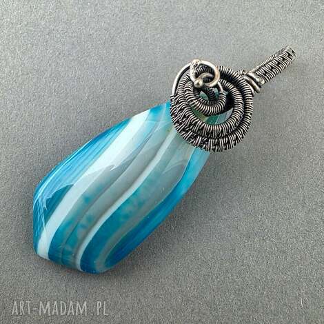 Oema - mistyczny talizman z błękitnego agatu i oksydowanego srebra (wire wrapping)
