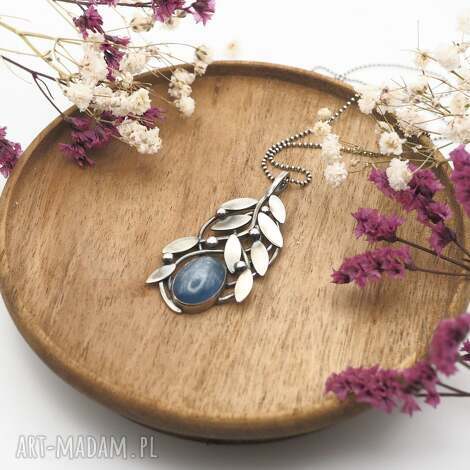 wisior leśne jezioro, las, natura fantasy, przyroda, naturalny elficki