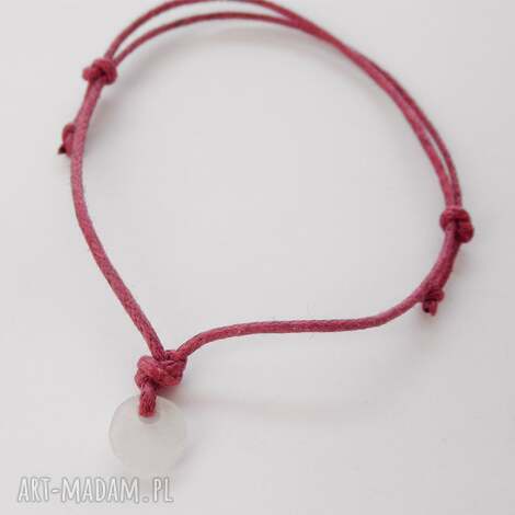 OKRĄG bransoletka fioletowa z matowego tworzywa na sznurku - handmade