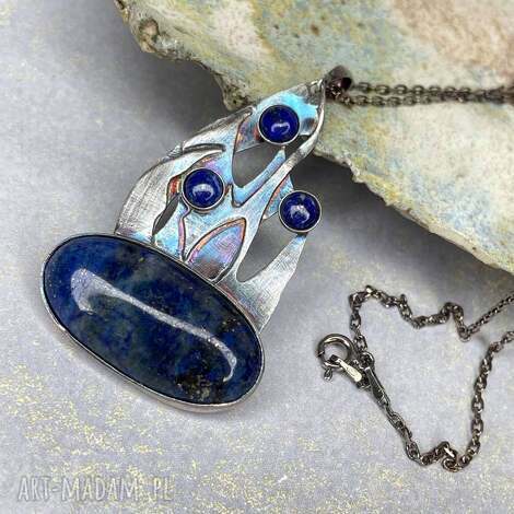 Naszyjnik z lapis lazuli - płomień elegancji A1133 duży wisior
