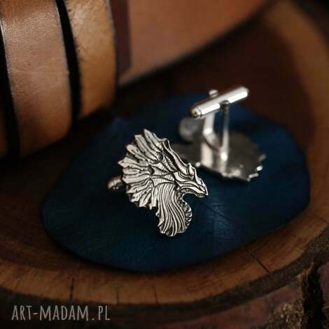 smok z pióropuszem, spinki do koszuli z mankietami spinki do mankietów