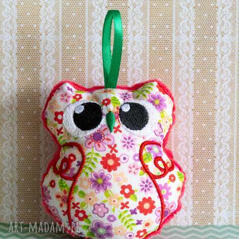 Mini sówka Lola 10 cm - haftowana maskotka handmade